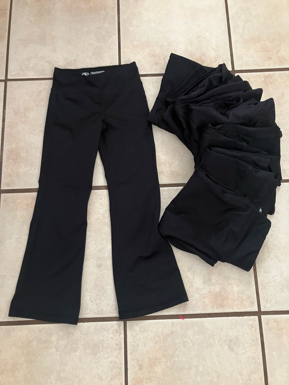 Lot / bundle: Athletic works girls yoga pants / flare leggings (8) pairs